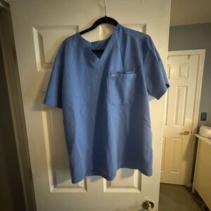 Figs Men's Light Blue V-Neck Tee